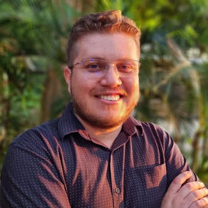 Diretor Executivo - Ademar Vasconcelos