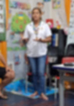 Especialista no projeto explicando as etapas do projeto.