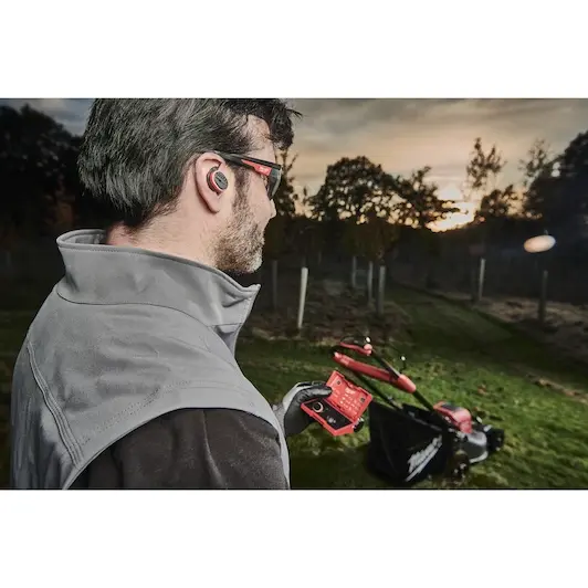 Thumbnail: MILWAUKEE L4 RLEPB-301 actieve usb bluetooth gehoorbescherming