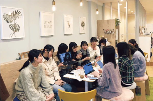 ■女子大生がトレンドを発信 インスタフォロワーは1年で3.5万人