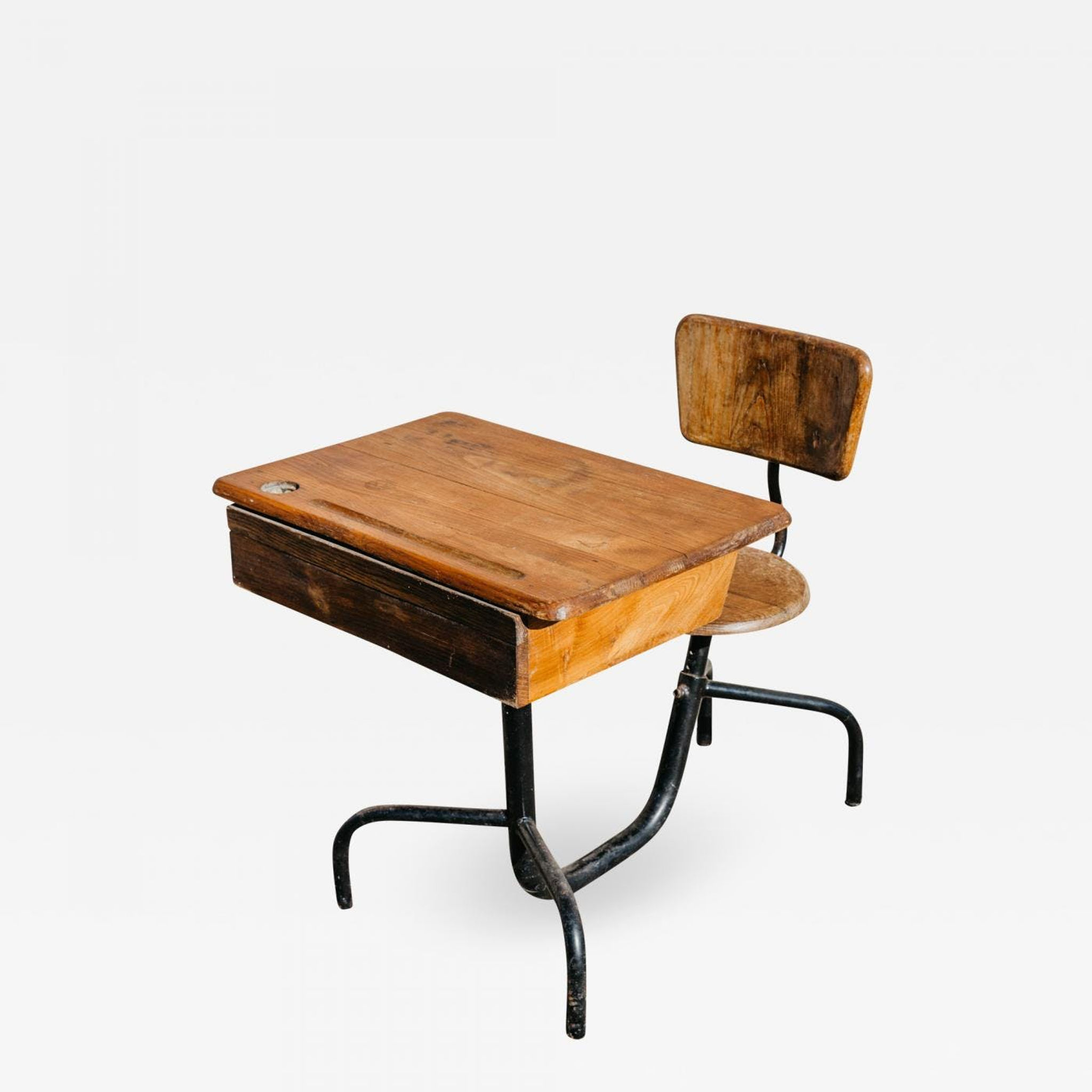 Jean Prouvé Mid-Century Student Desk in Oak and Enameled Steel