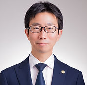 代表の柳部です