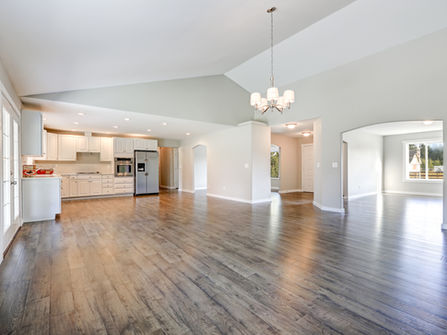 Spacious rambler home interior with vaulted ceiling