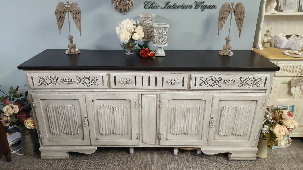 sideboard