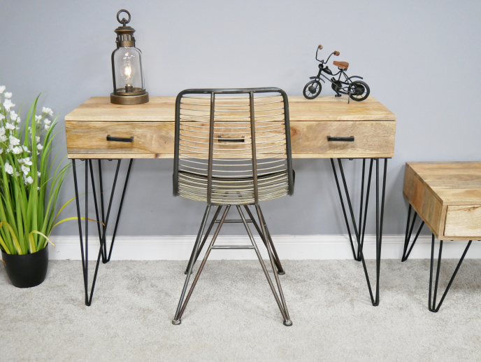 Hair pin desk..76cm x 116cm x 45cmpng