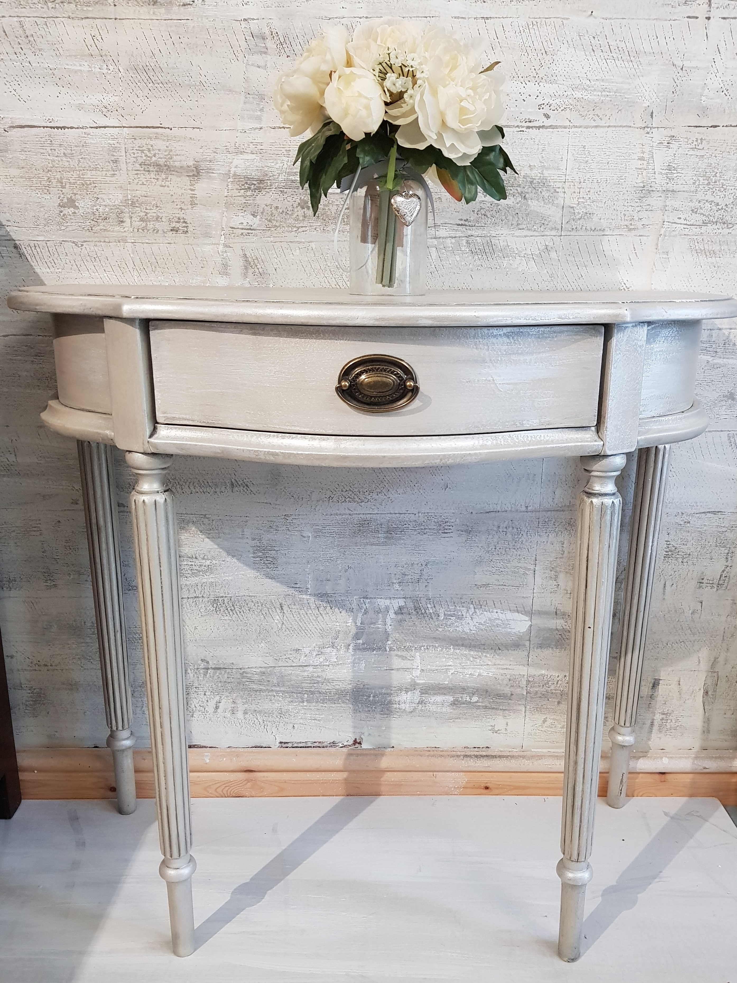 Half moon table