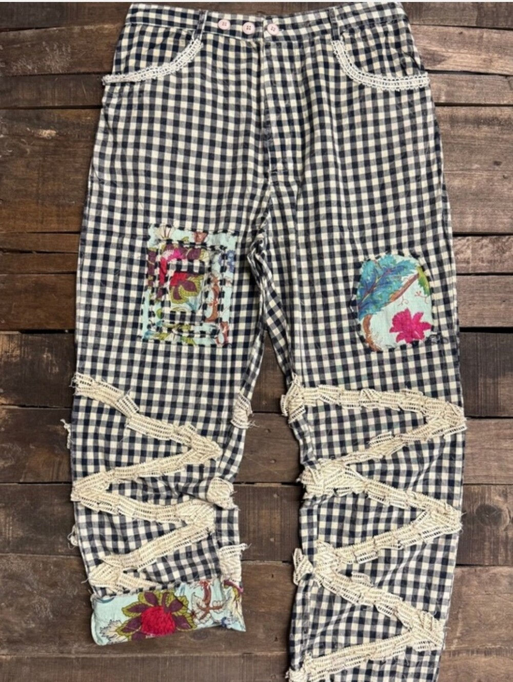 Traveling On Pants - Black Gingham