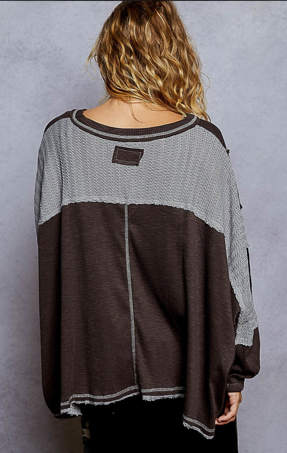 Thumbnail: High-Low Hem Contrast Stitching V-Neck Top