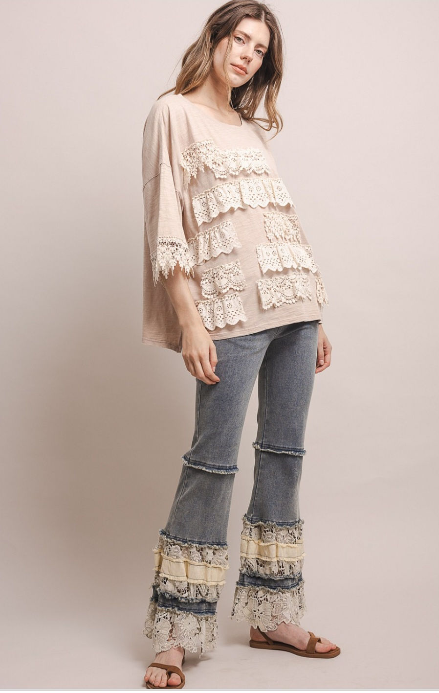 Thumbnail: Vintage Lace Harmony Top – Tan