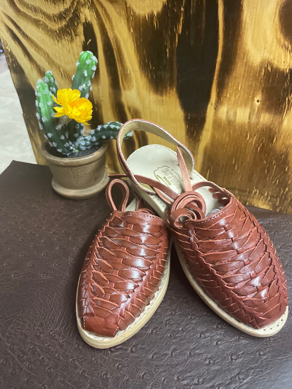 Huarache Lace Up Shedron 