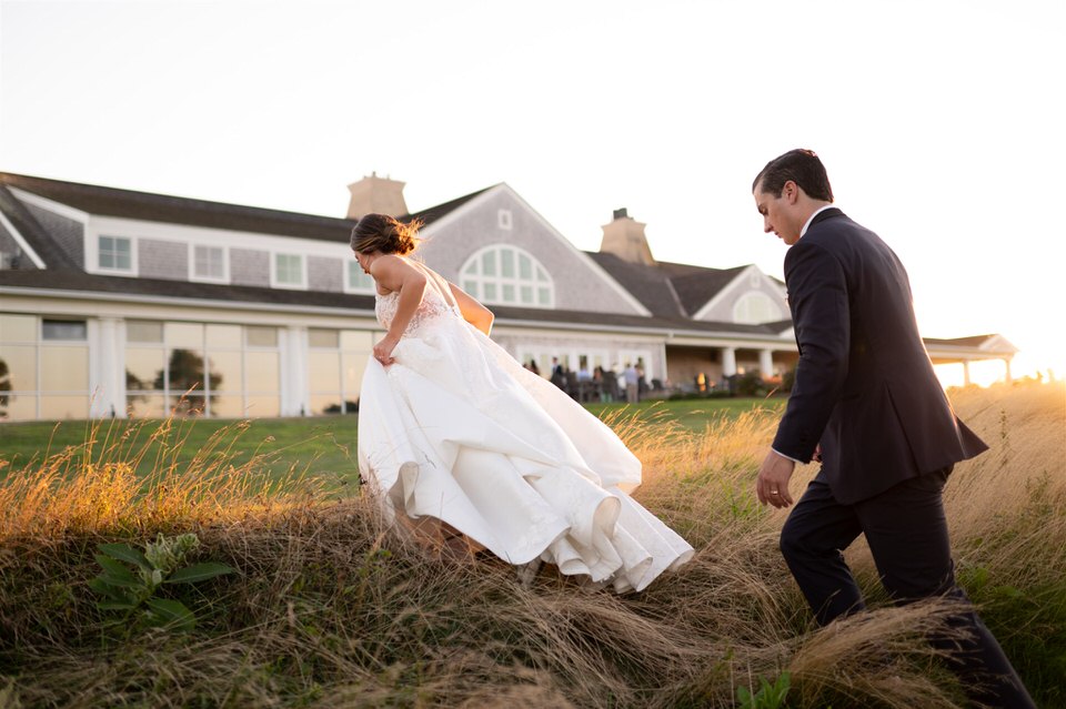 Waverly Oaks Golf Club wedding portraits at sunset
