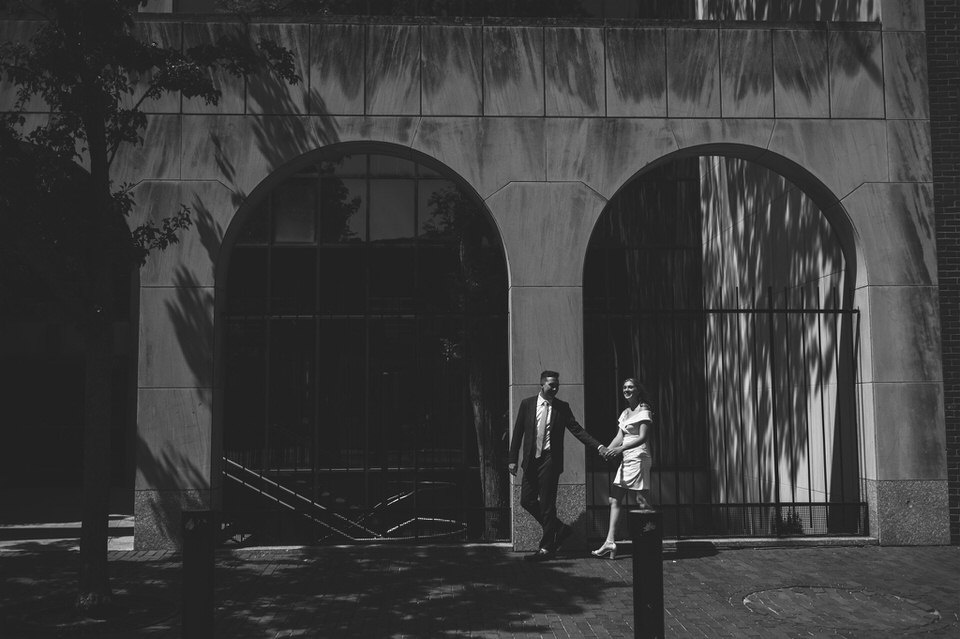 Black and white photo of bride and groom in Salem, MA