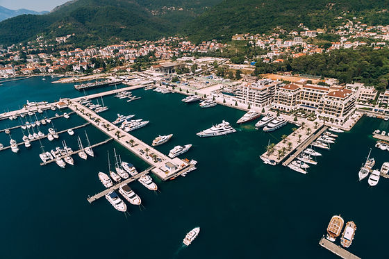 coast-of-the-expensive-yacht-resort-of-porto-with-2023-11-27-05-34-20-utc.jpg