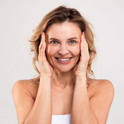 Vector Facelift in Muscat