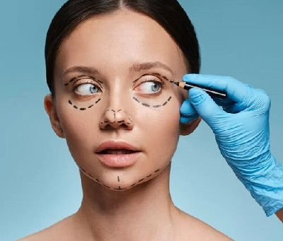 ما الذي تتوقعه قبل أول استشارة لك في جراحة التجميل؟