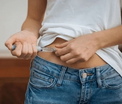 كيف تدعم حقن مونجارو تغييرات نمط الحياة الصحية؟