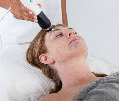 OxyGeneo Facial: A Painless Way to Exfoliate and Hydrate