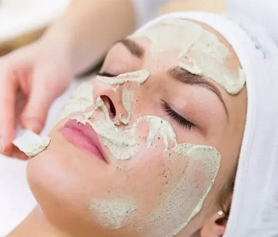 Is Green Peel Safe for Sensitive Skin?