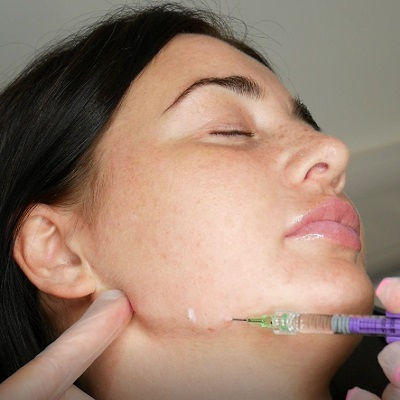 Jawline Fillers Injections in Oman
