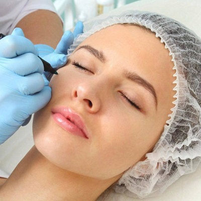 عيادة جراحة التجميل في مسقط