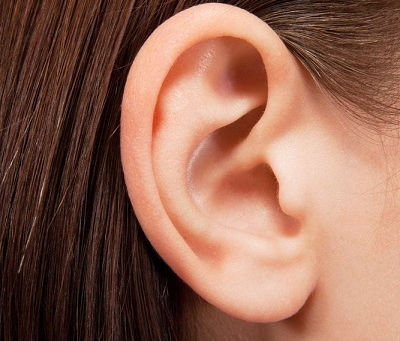 ما هي عملية إعادة تشكيل الأذن وكيف تتم؟