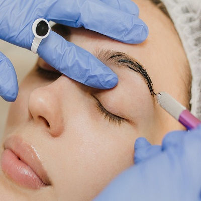 Best Eyelid Surgery in Oman