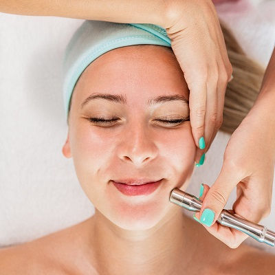 Microdermabrasion in Muscat