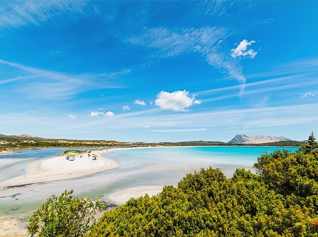 Spiaggia due passi da BougainVilla
