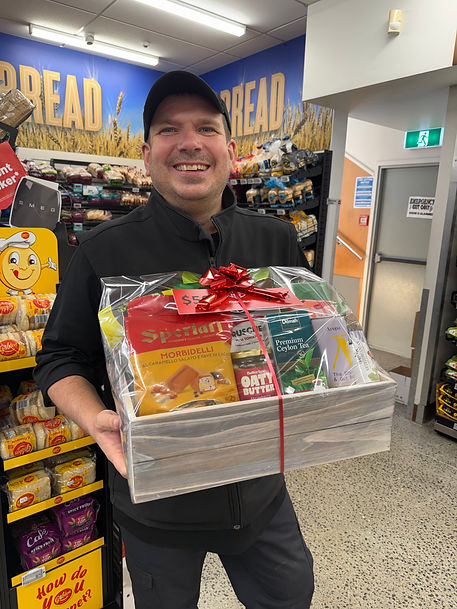 Ian New World Khandallah Hamper