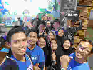 Foto tim bizhare bersama Bizhare Meetup Crew 1.0 di Menara by KibarFoto tim bizhare bersama Bizhare Meetup Crew 1.0 di Menara by Kibar
