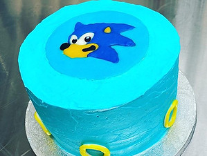 An almond Sonic the Hedgehog cake is a s