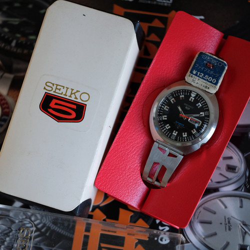 Unused Seiko 5 Sports 6119-7160 UFO Set | The Tokei Club