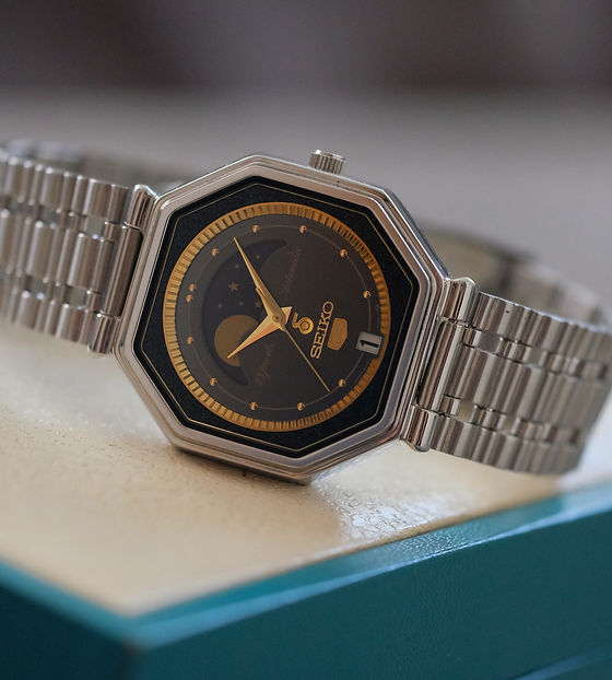 Seiko 5 Moon-Phase 6347-5000 | The Tokei Club