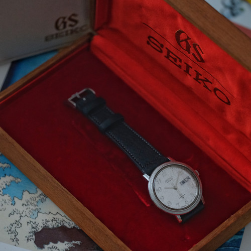 Grand Seiko 56GS 5646-7040 Arabic Numerals | The Tokei Club