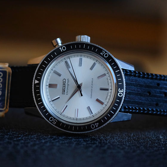 iPhone - タクロウ1975 1975 QUARTZ 39MM - 1975 collection - E. Asia | Maurice Lacroix