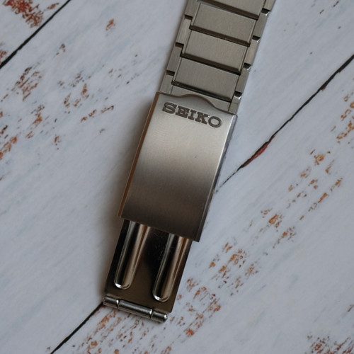 SOLD - NOS Seiko Panda 7018-8000 | The Tokei Club