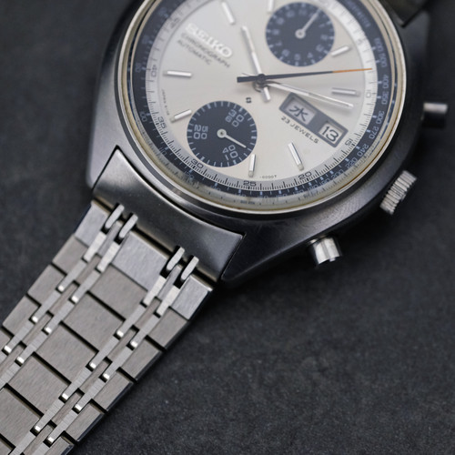 SOLD - NOS Seiko Baby Panda 6138-8000 | The Tokei Club