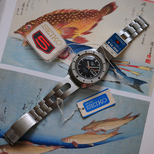 時計 SEIKO 5 SPORTS 5126-8090 Seiko 5 Sports 5126-8090 Kamen Rider | The Tokei Club