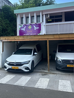 IMG_2422 (1)_edited_edited.jpg