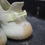 縮圖：Yeezy Boost 350v2 "Butter" F36980
