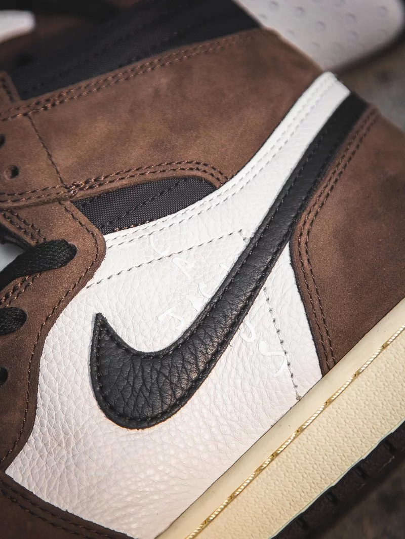 縮圖：Travis Scott x Air Jordan 1 High "Cactus Jack" CD8847-100