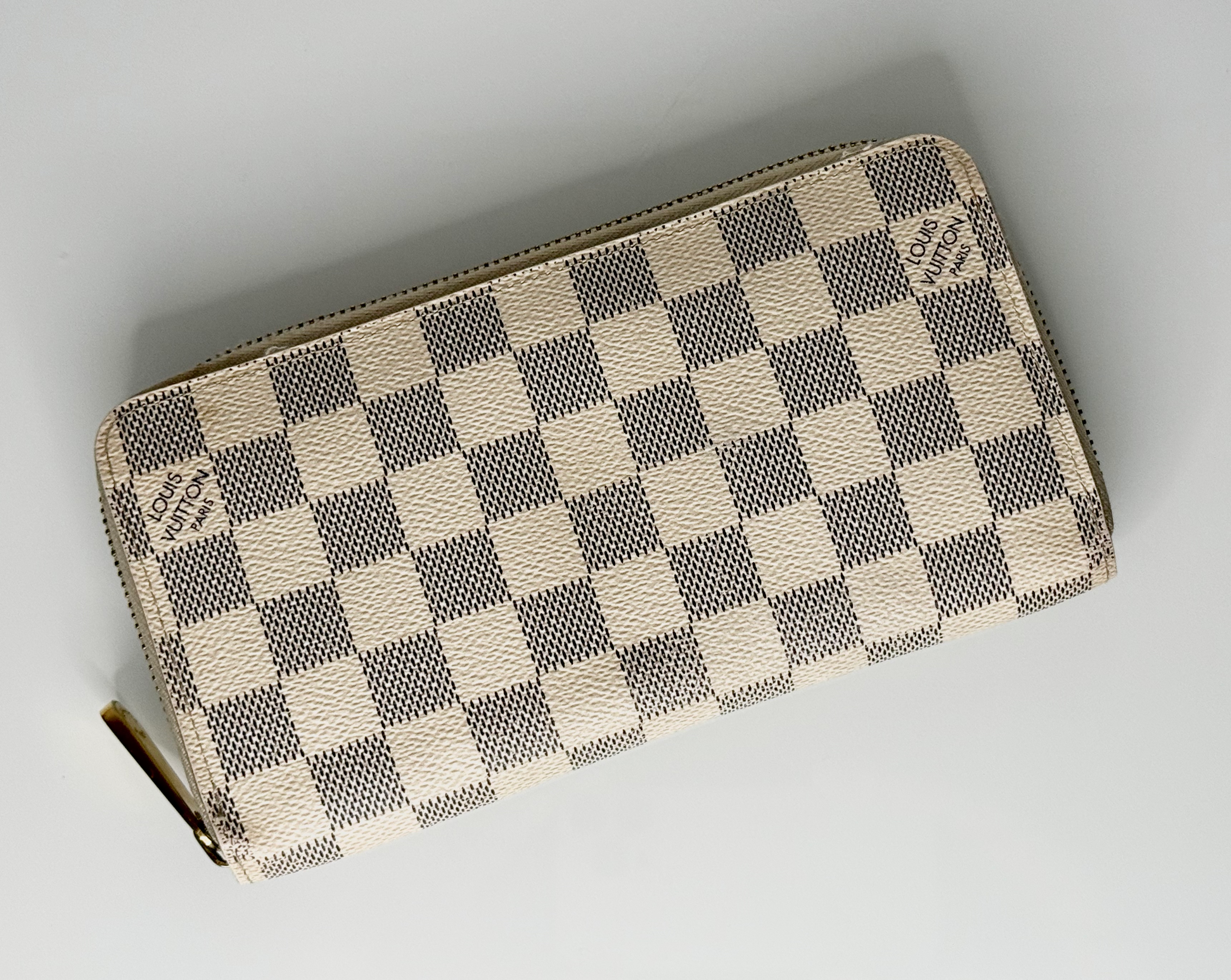 Louis Vuitton Zippy Wallet