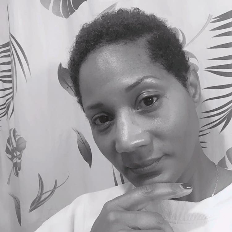 Estelle CHARLERY, author, blogger and resilience life coach