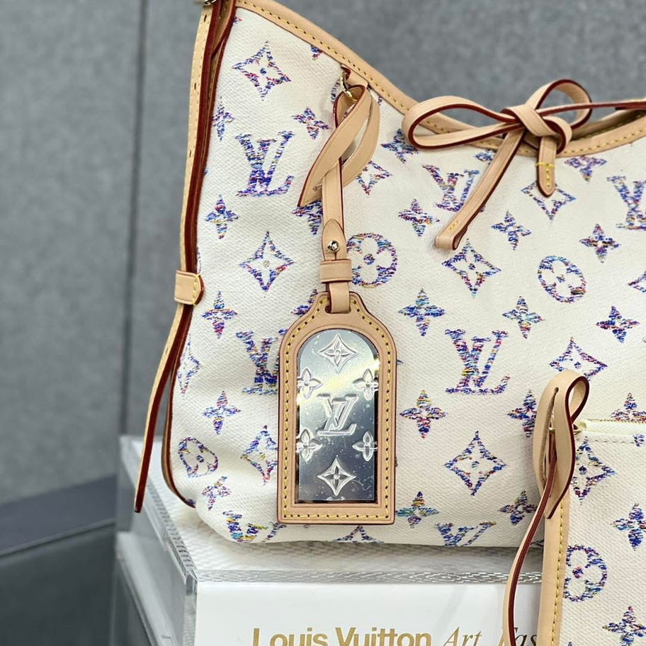 Louis Vuitton bag with tag