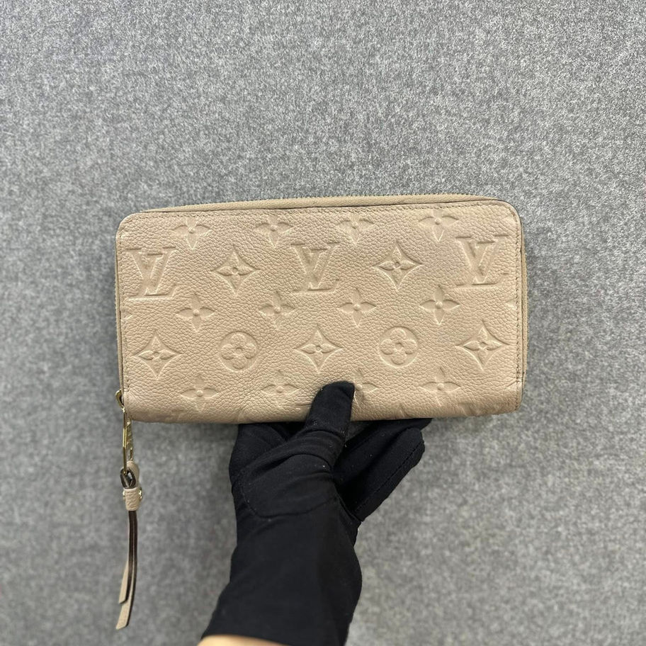 Louis Vuitton Monogram Empreinte wallet