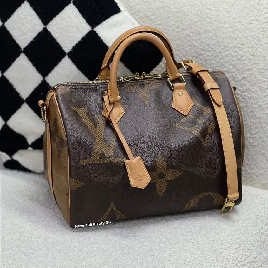 Louis Vuitton Speedy 30 Bandouliere Front View