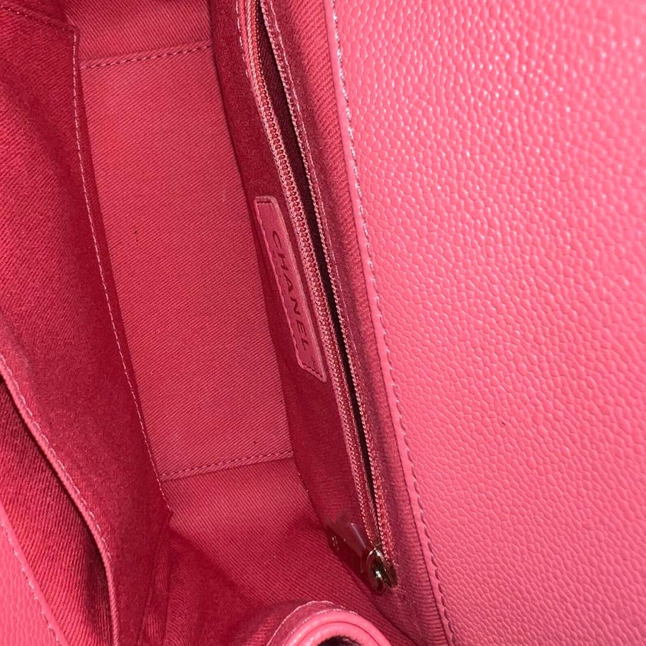 Pink Louis Vuitton Montaigne MM handbag interior details