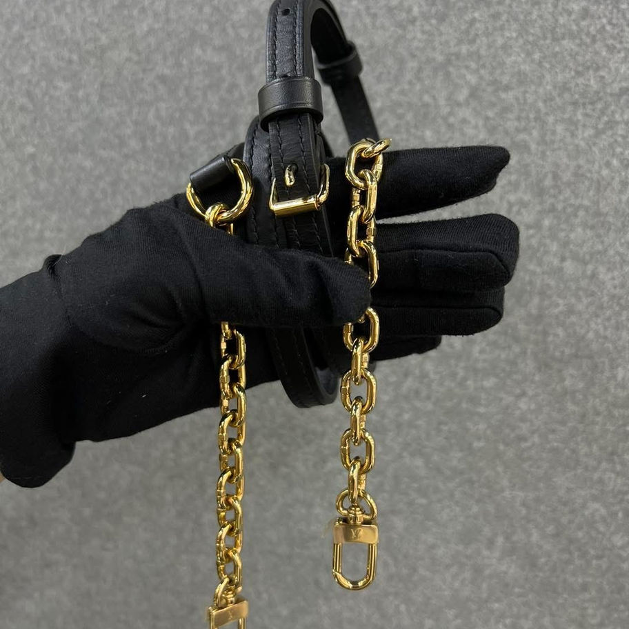 Louis Vuitton Trunk Clutch Strap View