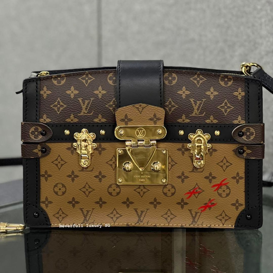 Louis Vuitton Trunk Clutch Close up View