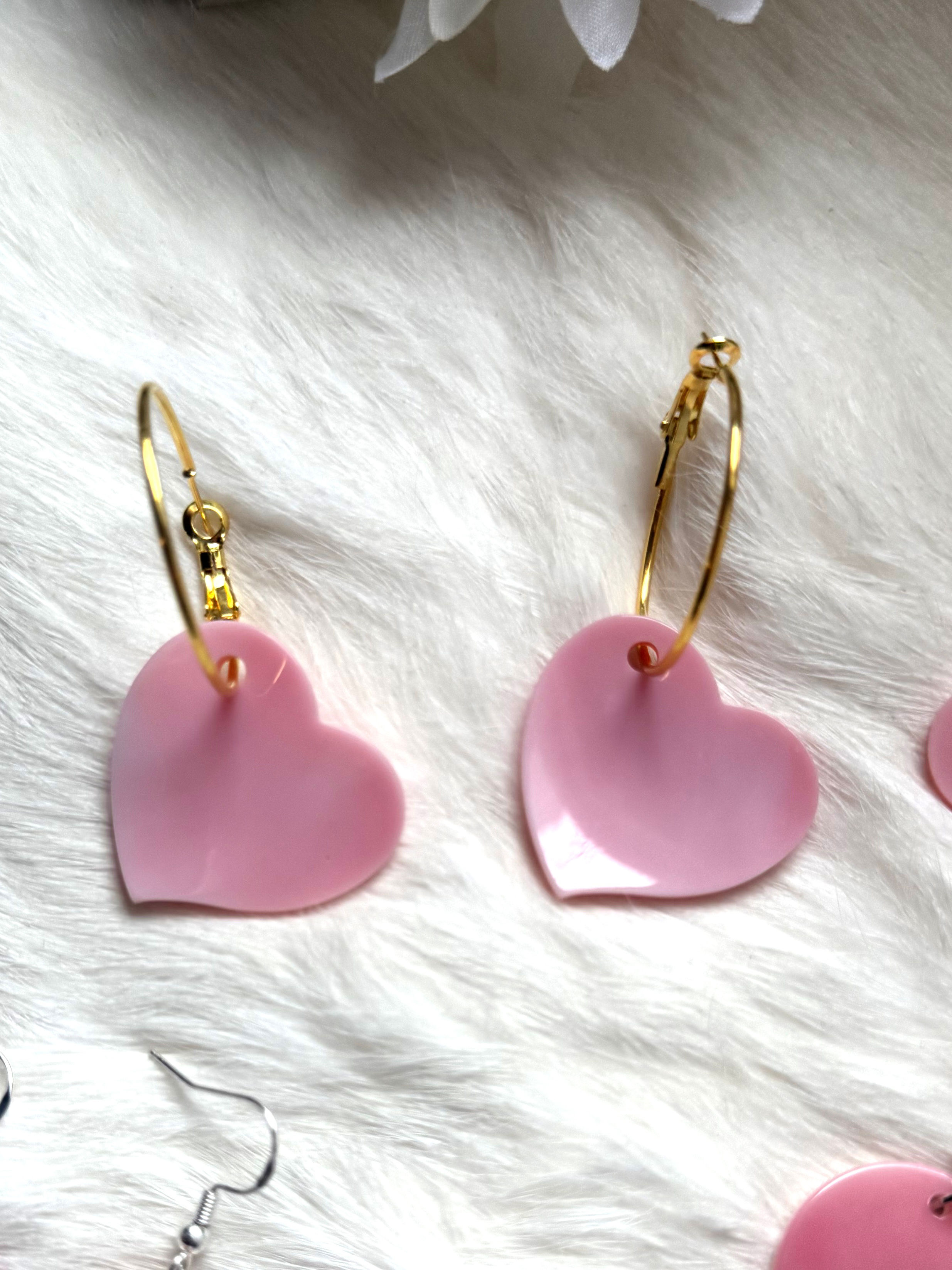 Pink conch hearts 